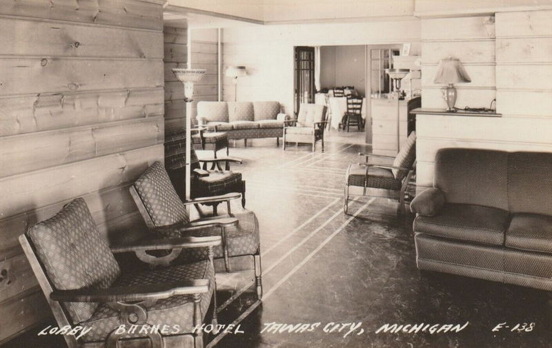 Hotel Barnes - Vintage Postcard